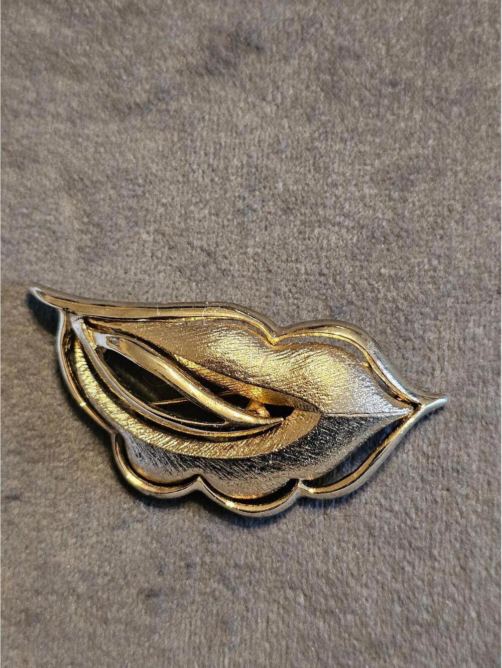Vintage Brooch